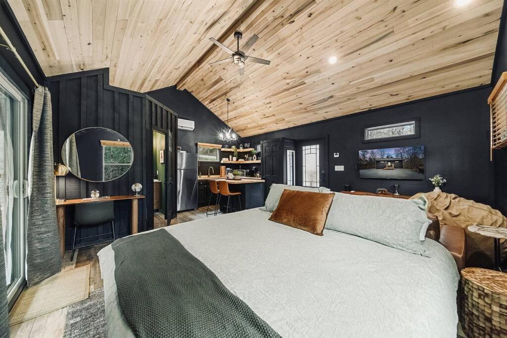 Honeymoon Couples Cabin Secluded, Hot Tub, Views Sevierville Exterior photo