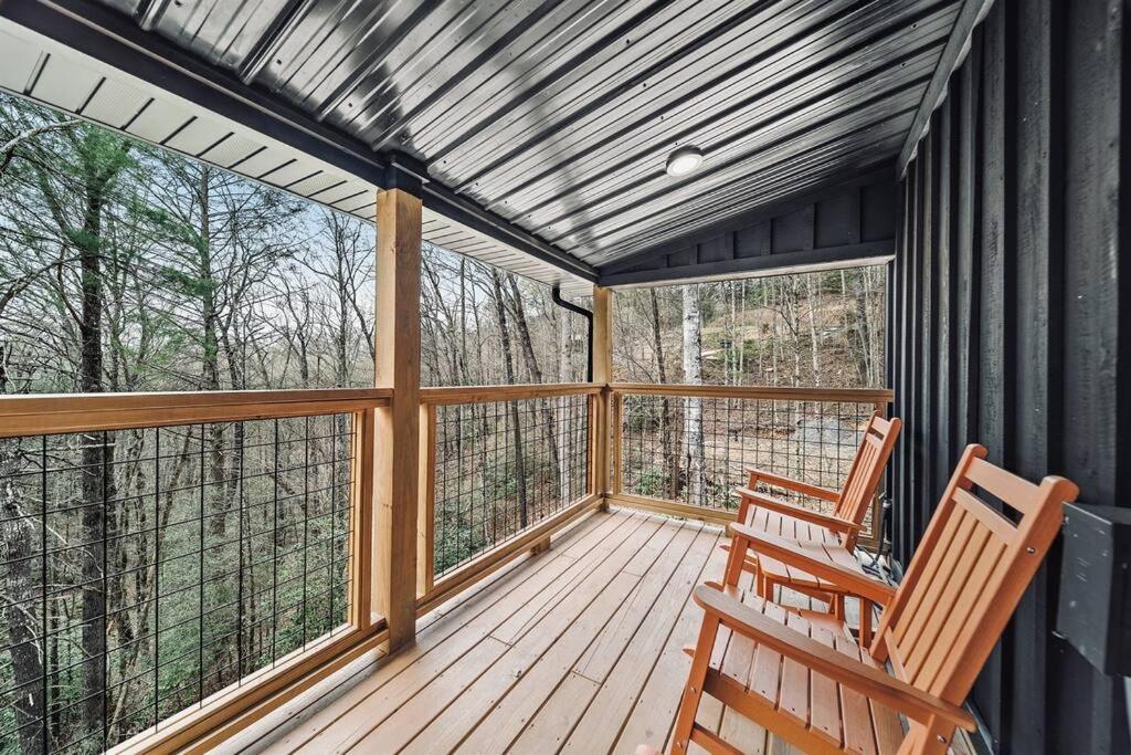 Honeymoon Couples Cabin Secluded, Hot Tub, Views Sevierville Exterior photo