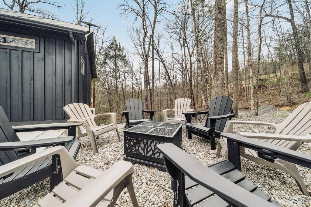 Honeymoon Couples Cabin Secluded, Hot Tub, Views Sevierville Exterior photo